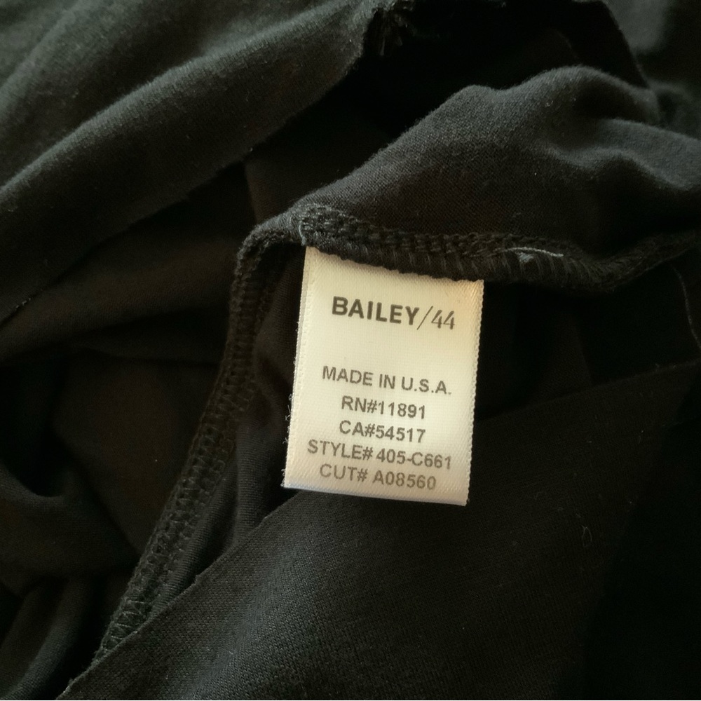BAILEY 44 duo. EBONY & IVORY. Tank & Blouse. (Bailey2). - Picture 15 of 15